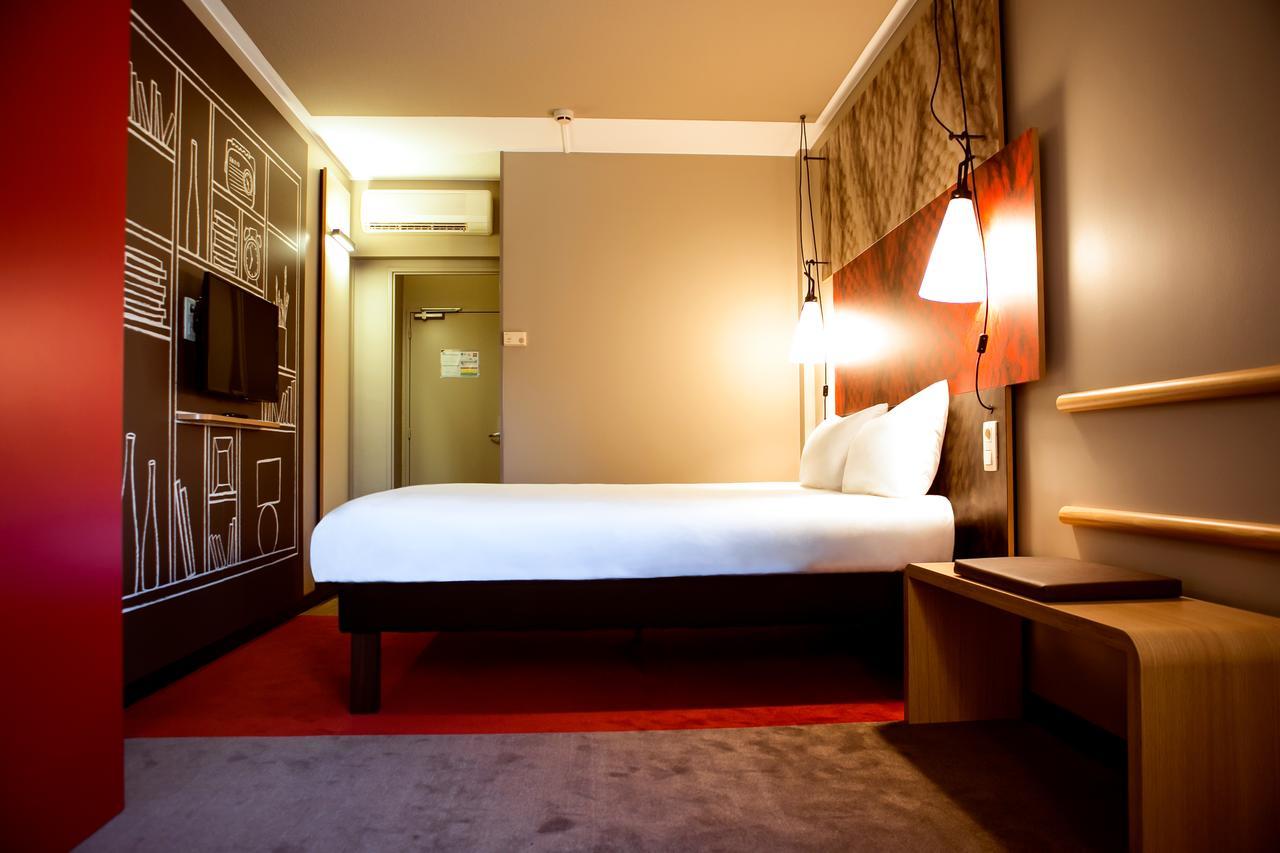 Hotel Ibis Off Grand'place 3*